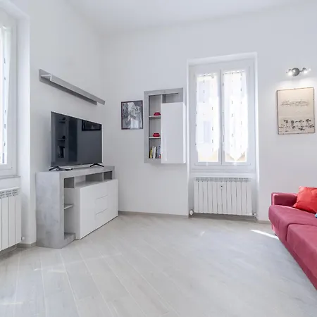 Guesthost - Albaro District Comfy Flat Appartement
