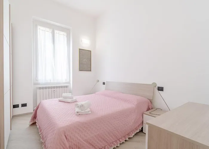 Guesthost - Albaro District Comfy Flat * Gênes